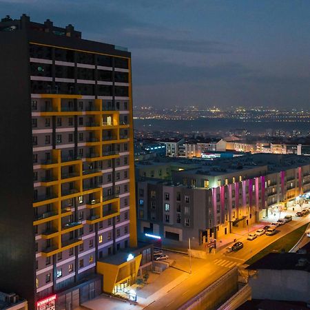 Days Inn & Suites By Wyndham Esenyurt Estambul Exterior foto