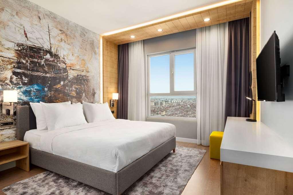 Days Inn & Suites By Wyndham Esenyurt Estambul Habitación foto