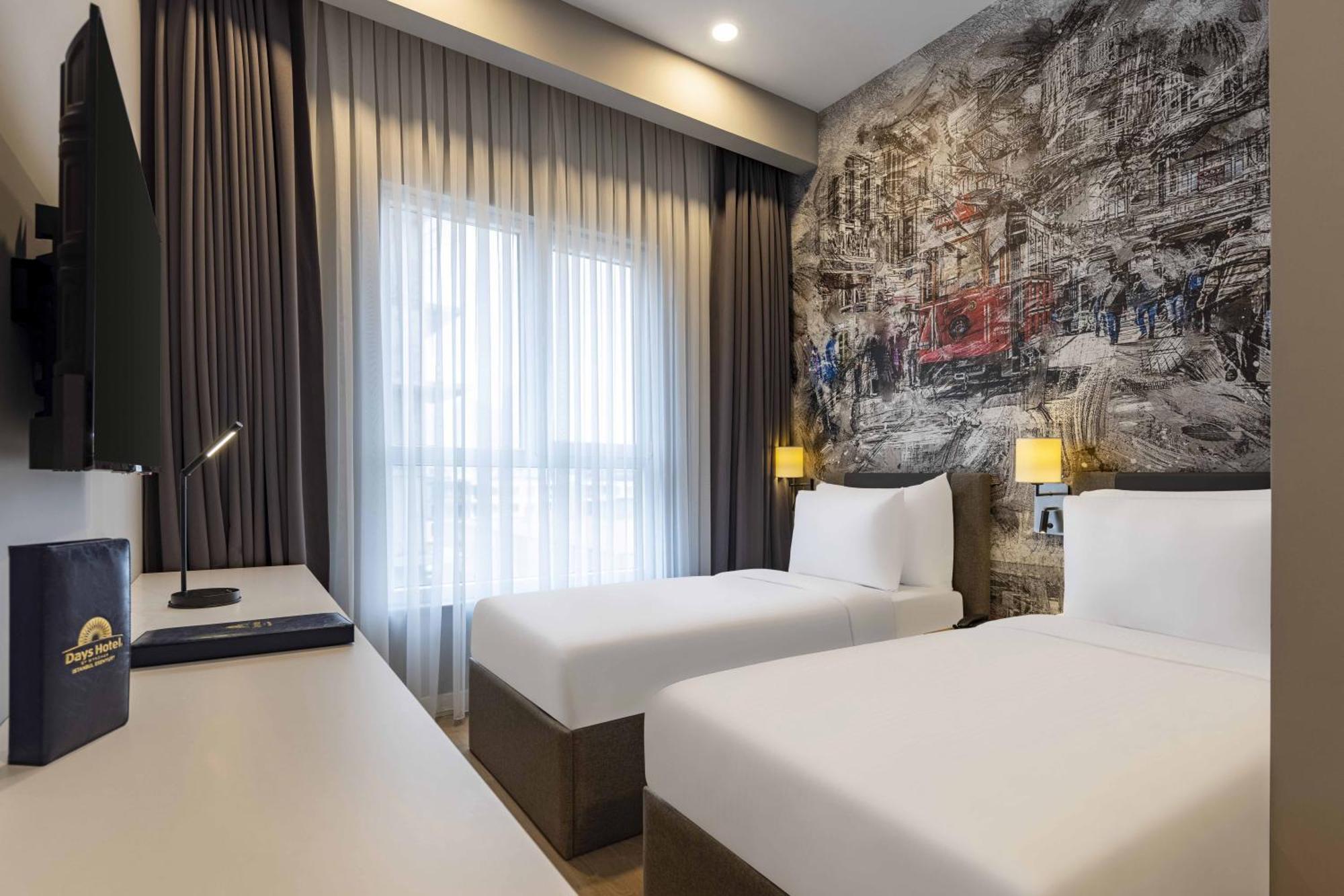 Days Inn & Suites By Wyndham Esenyurt Estambul Exterior foto